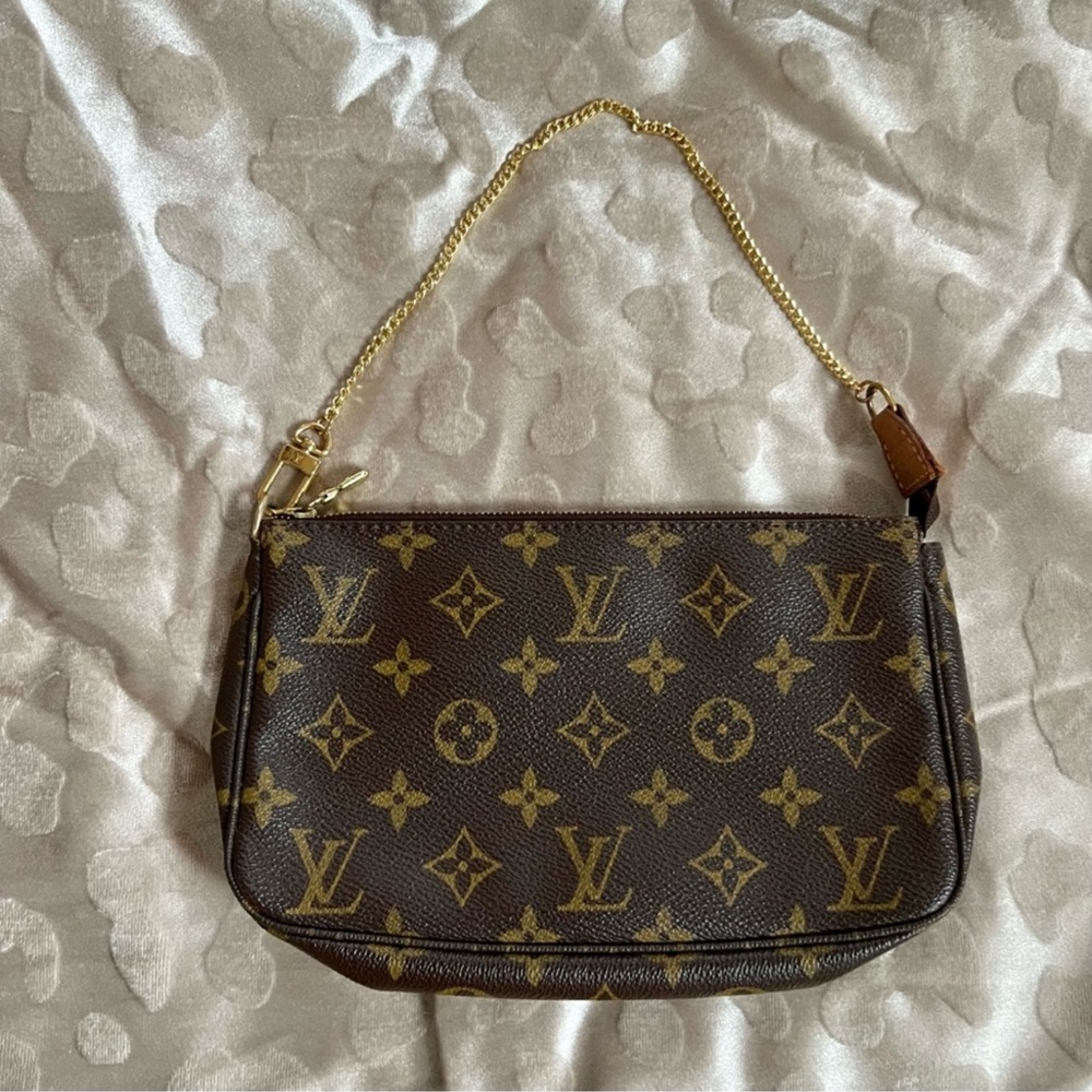 Louis Vuitton Pochette Accessoires